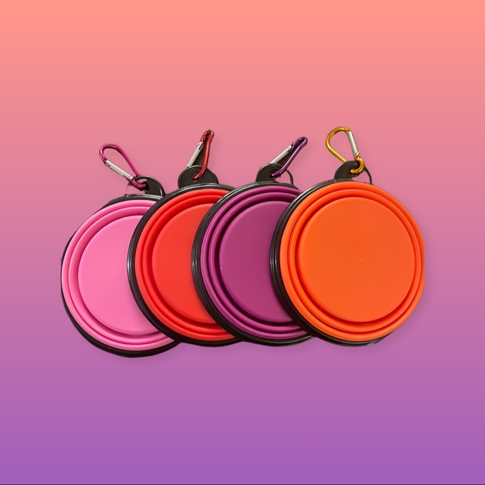 4 Small silicone pet food/water expandable bowls
